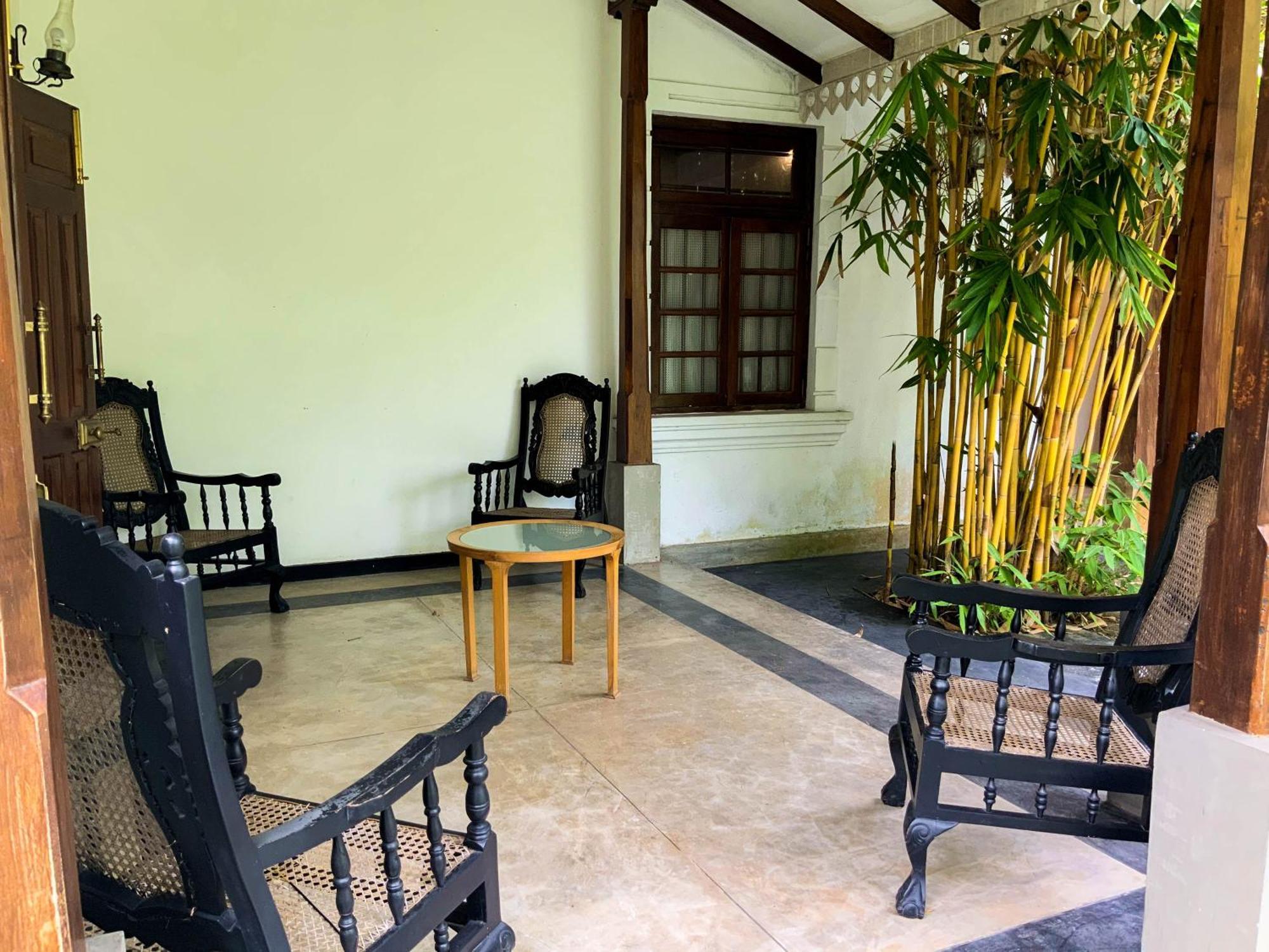 Headman House Antique Villa - A Seaside Royal Stay Ahangama Esterno foto
