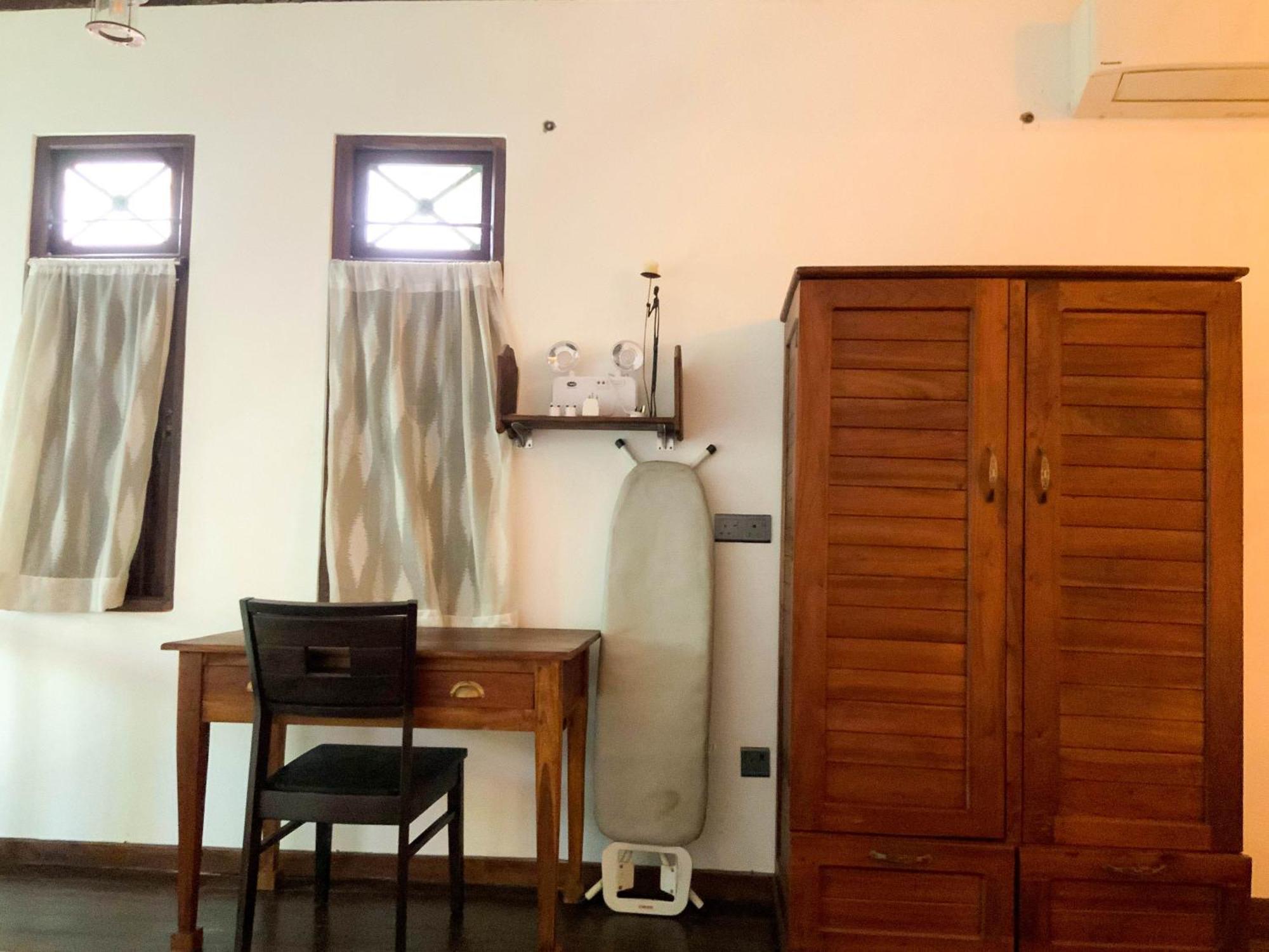Headman House Antique Villa - A Seaside Royal Stay Ahangama Esterno foto