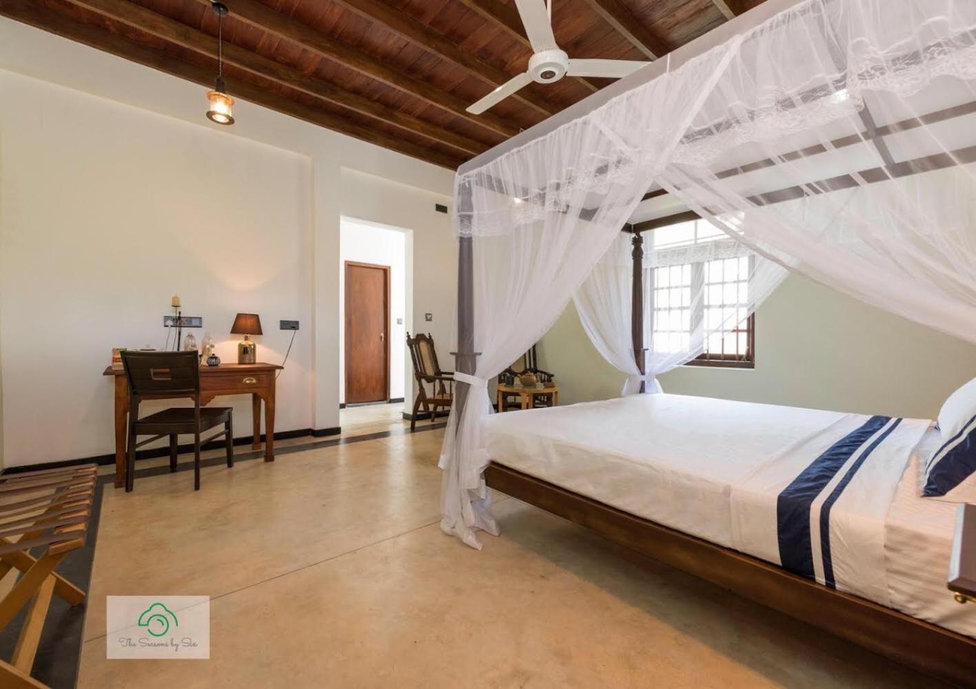 Headman House Antique Villa - A Seaside Royal Stay Ahangama Esterno foto
