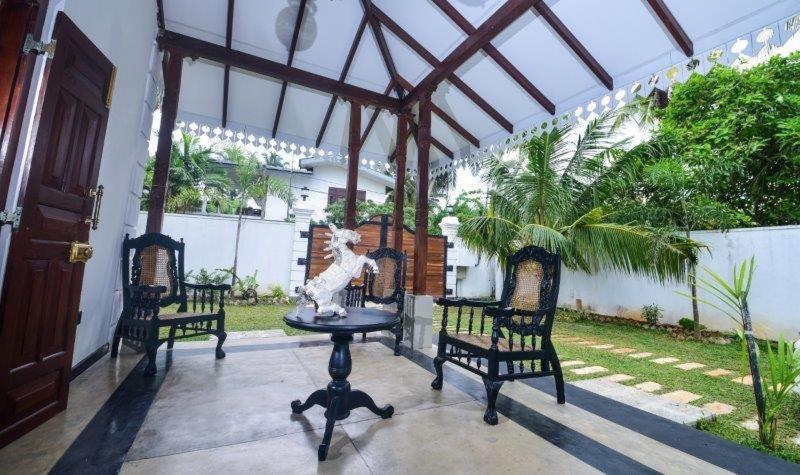 Headman House Antique Villa - A Seaside Royal Stay Ahangama Esterno foto