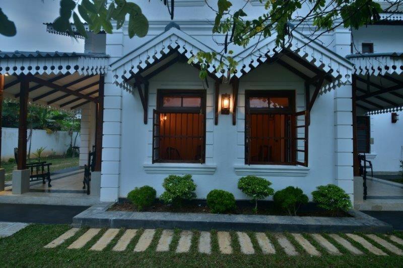 Headman House Antique Villa - A Seaside Royal Stay Ahangama Esterno foto